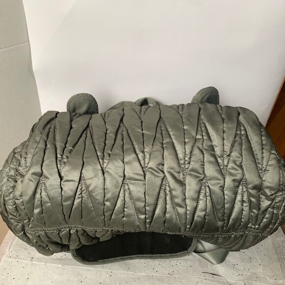 Timi & Leslie Marie Antoinette Silver Nylon Quilted Baby Diaper Bag - Size Large - Picture 9 of 16